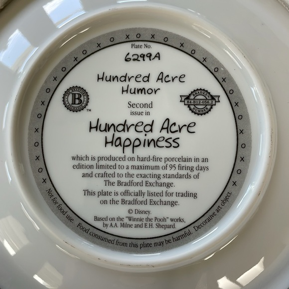 VINTAGE “Winnie the Pooh” Collector’s Plate - Picture 6 of 11